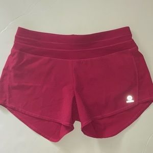 COPY - Oiselle Roga running walking shorts pink Women’s sz 2 02